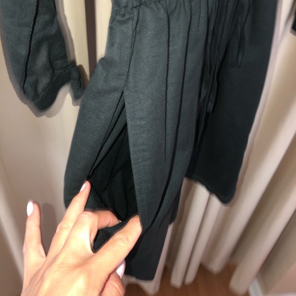 Abercrombie and Fitch black small dress - Picture 3 of 7